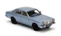 1/43 VOITURE MINIATURE DE COLLECTION Datsun 200L C230 bleue métallisé-1977-NEO44496